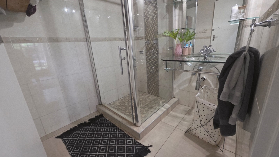 4 Bedroom Property for Sale in Wilkoppies North West